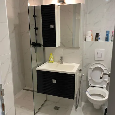 Urban Nest Apartment