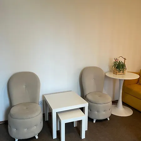 Urban Nest Apartman *